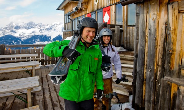 Pause auf der Skihütte © Schladming-Dachstein Tourismus